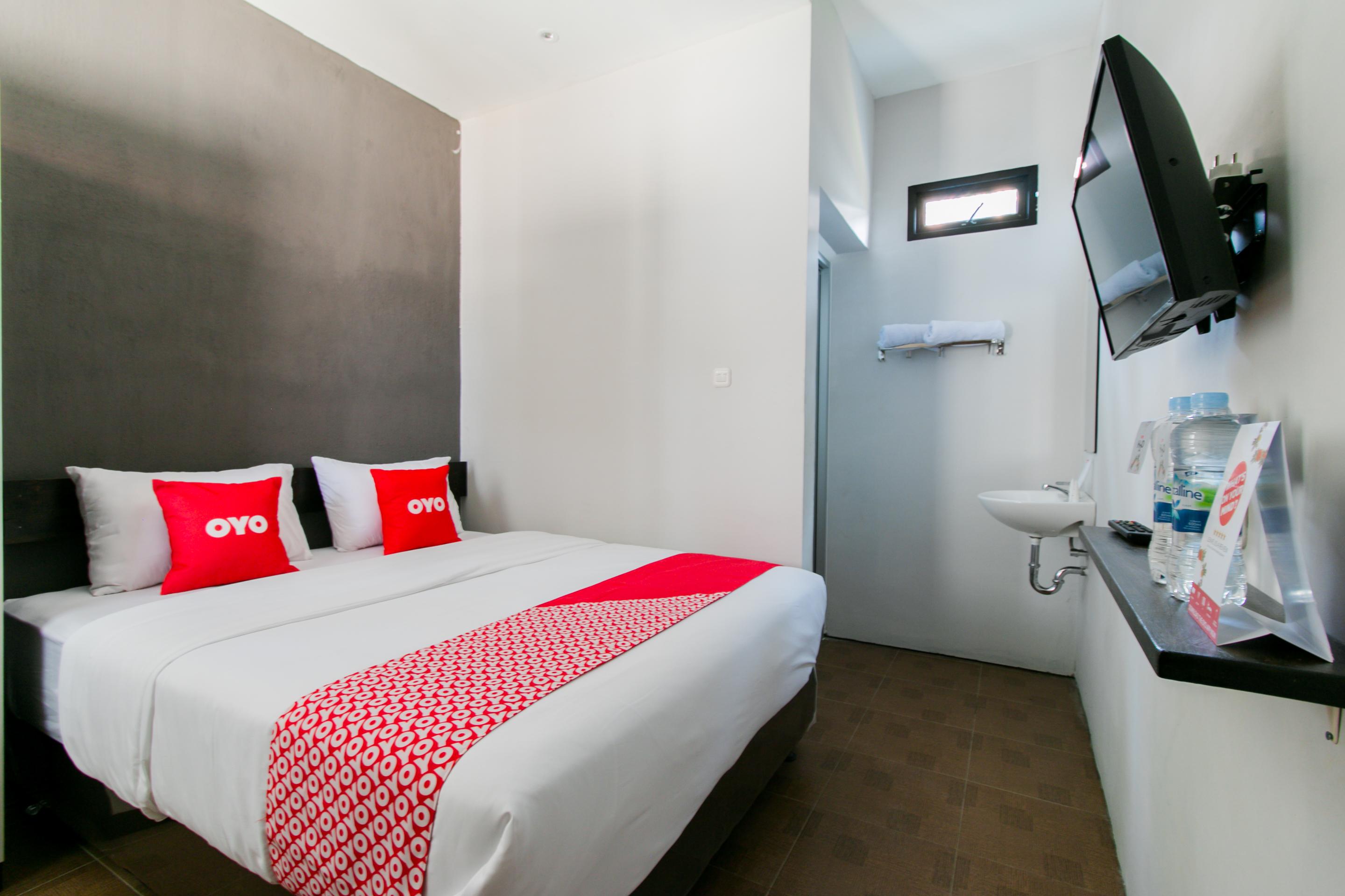 Capital O 1898 Louise Place Cianjur Exterior photo